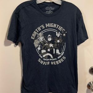 Marvel tee shirt. Earths mighties. Medium. Good condition